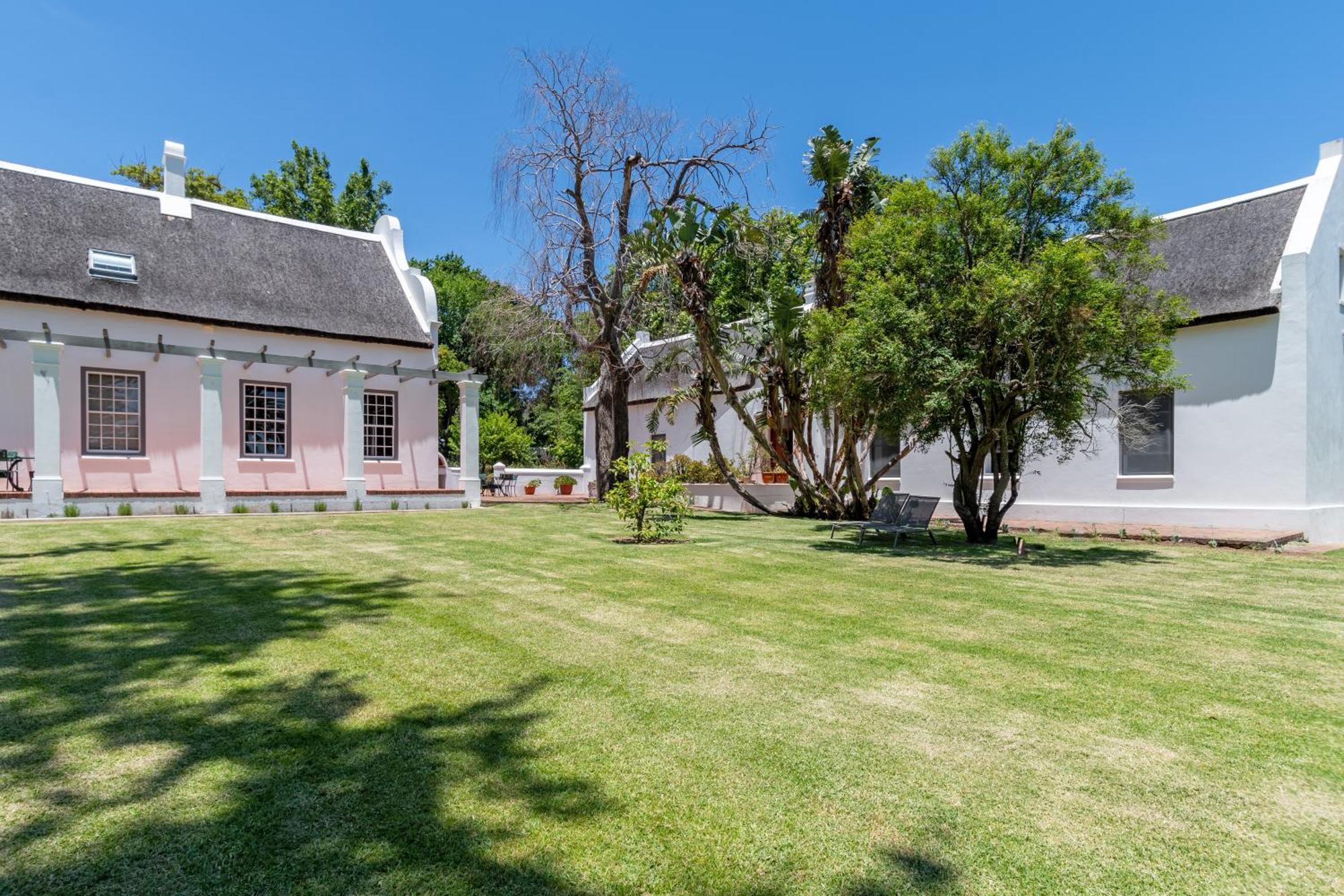 Mont Angelis Aparthotel Stellenbosch Exterior photo